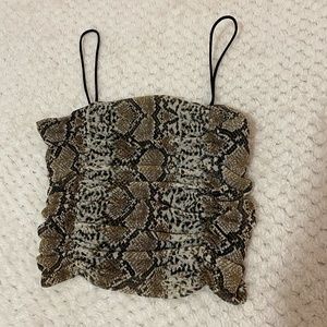 Popula 21- Snake print top